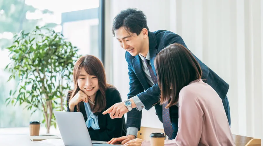 派遣社員の勤怠業務管理のフローと仕組みを見直し、勤怠データの管理を導入