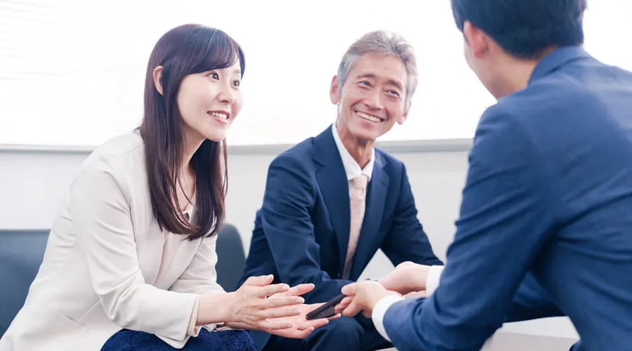 社内の人材ニーズを取りまとめる派遣管理デスクサービスを導入し、コア業務に専念