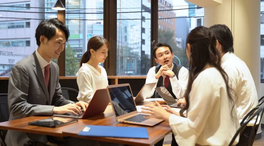建築事務所A社：インフラ運用業務をアウトソース。業務効率化を実現し派遣社員の定着率も向上