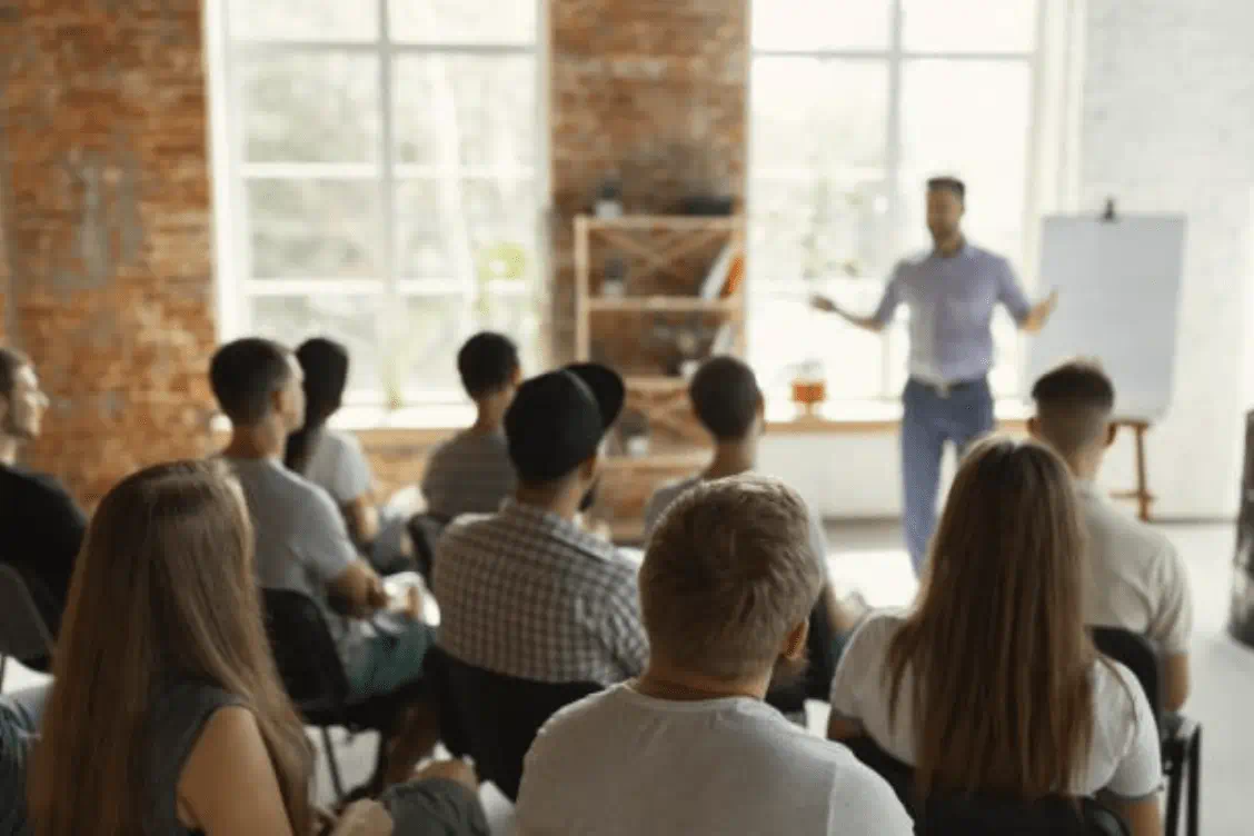 como-implementar-un-plan-de-formacion-en-la-empresa