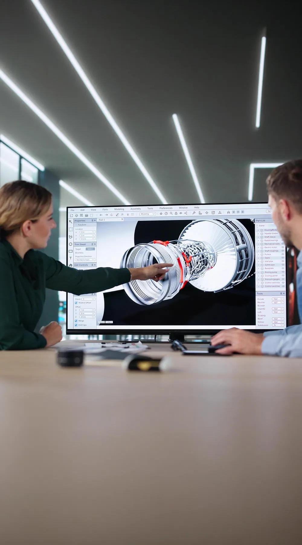 Ingenieros haciendo diseño de modelos en 3D