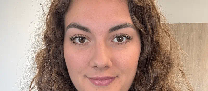 Margot, infirmière en santé au travail avec Adecco Medical.