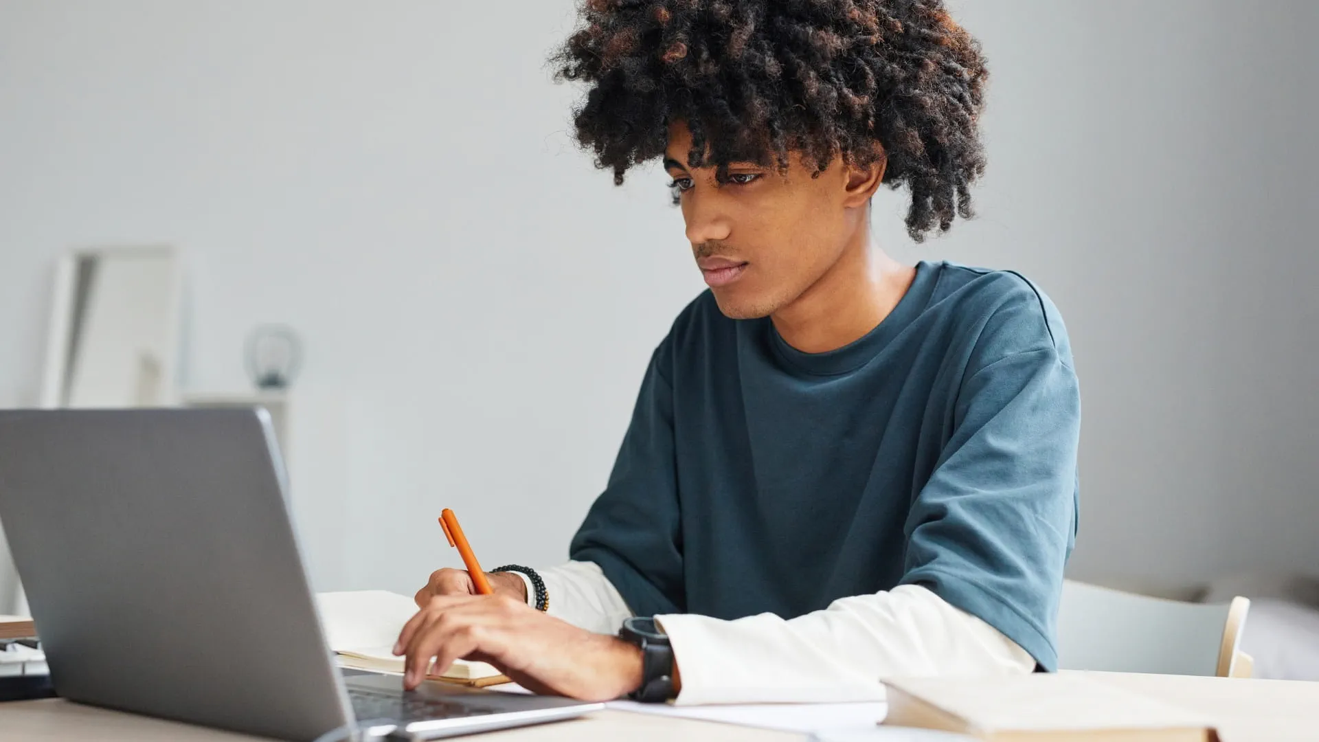 Candidate evaluating a job offer