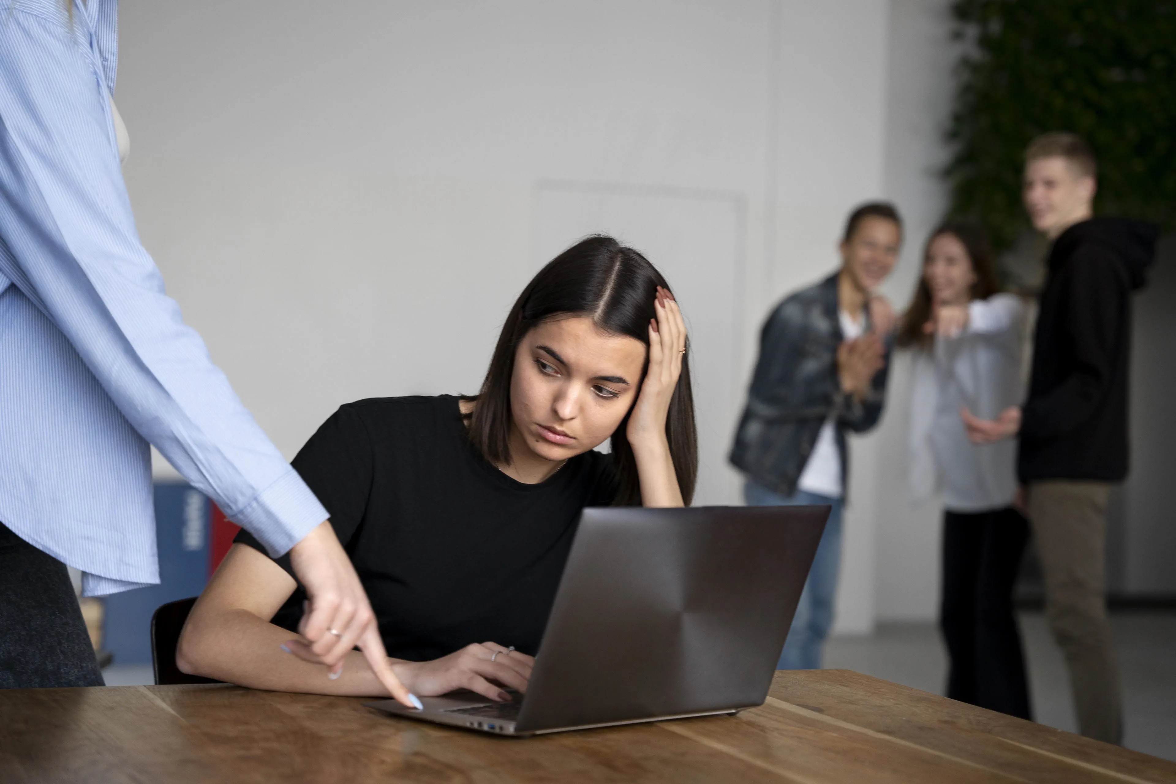8 RECOMENDACIONES PARA PREVENIR EL ACOSO LABORAL