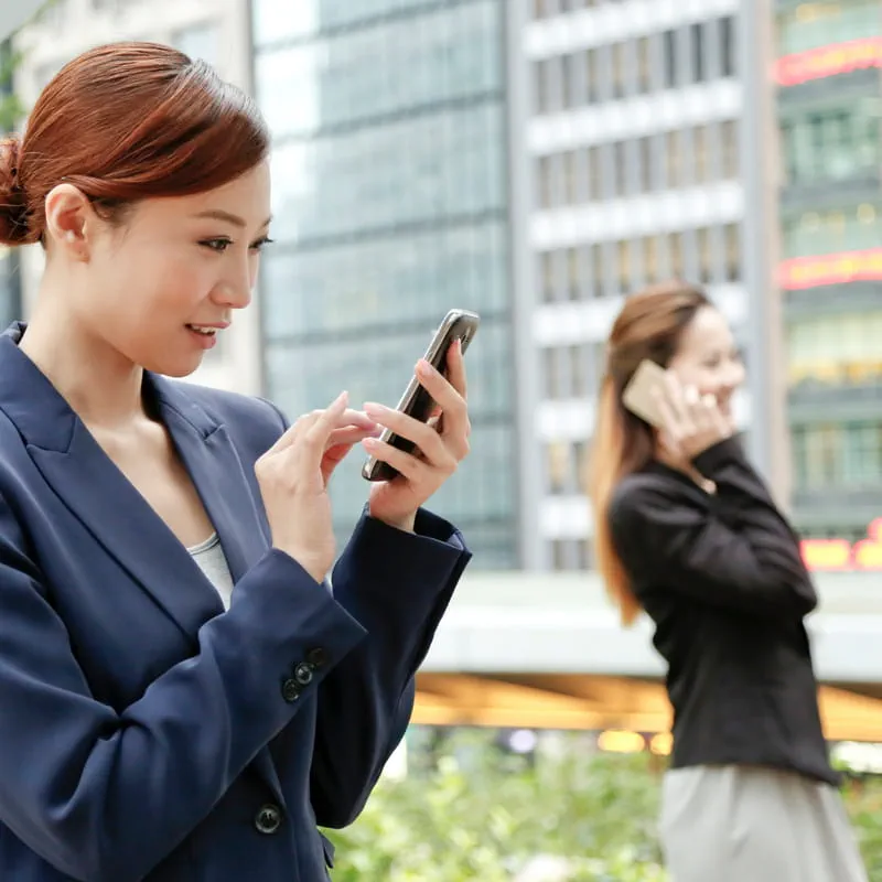 Square-iStock_000040720310_Medium-1