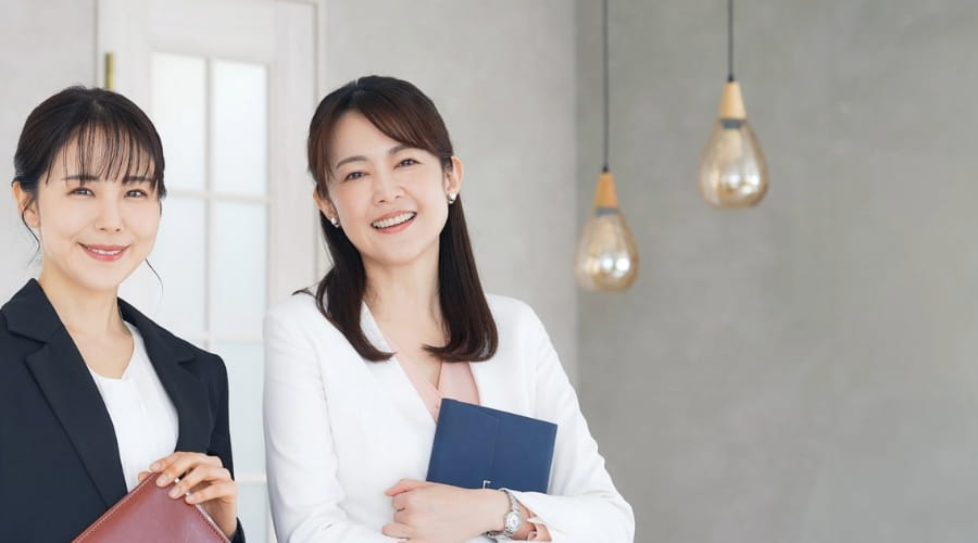 派遣社員と正社員採用の違いは？派遣社員を直接雇用へ切り替える方法についても解説【企業向け】