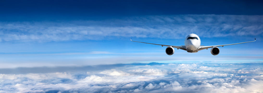 Flugzeug-im-Himmel