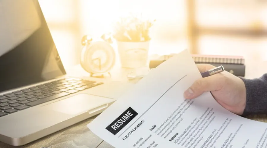 cardEffective ways to make your CV stand out